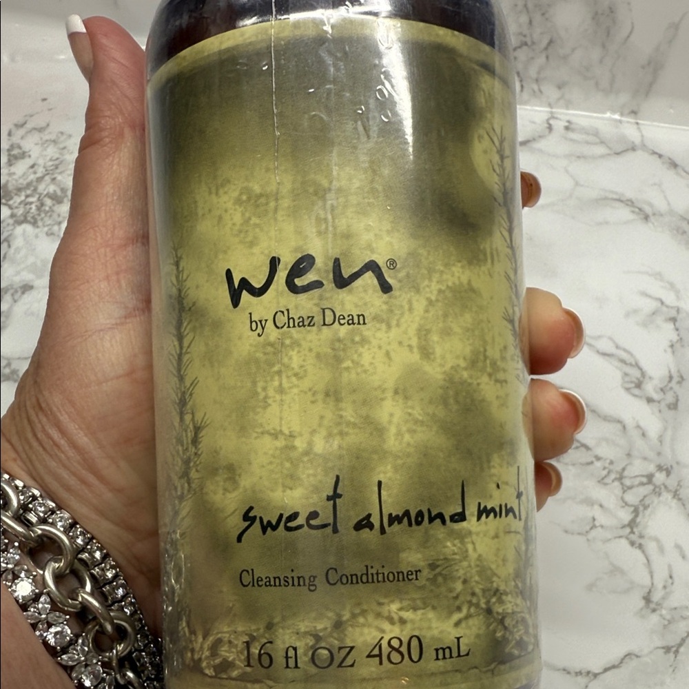 WEN Sweet Almond Mint Cleansing Conditioner - Brown - Picture 4 of 4